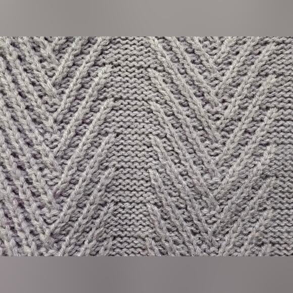 Bibi Colorblock Collared Sweater – XL - Picture 11 of 16